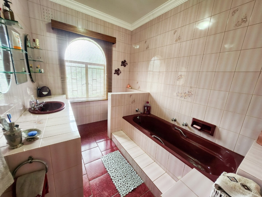 4 Bedroom Property for Sale in Doringkruin North West